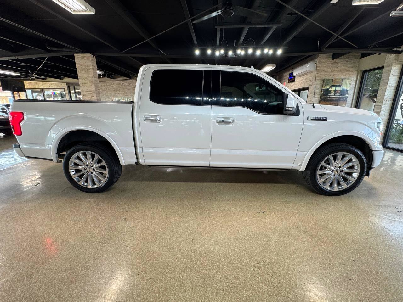 Used 2019 Ford F150 Limited w/ Trailer Tow Package AWD/4WD image 8