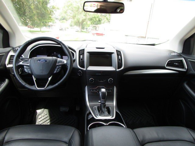 Used 2017 Ford Edge SEL w/ Equipment Group 201A AWD/4WD image 11