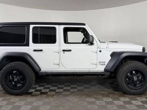 Used 2019 Jeep Wrangler Unlimited Sport S AWD/4WD image 10