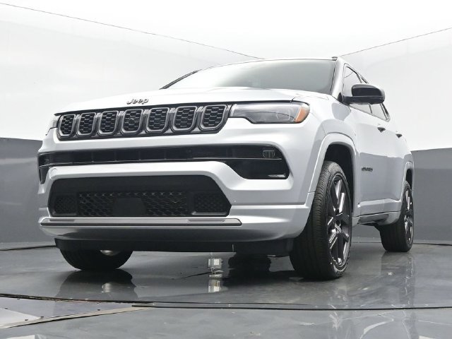 New 2025 Jeep Compass Limited w/ Driver Assist Group I AWD/4WD image 46