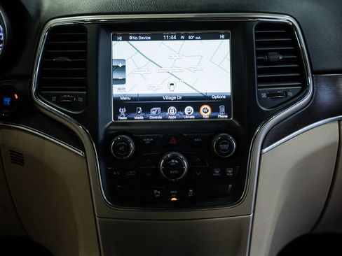 Used 2014 Jeep Grand Cherokee Limited image 27
