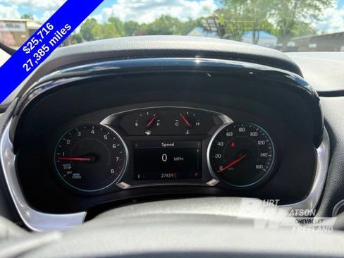 Used 2021 Chevrolet Traverse LT FWD image 17