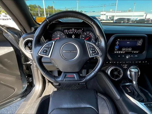 Used 2019 Chevrolet Camaro SS RWD image 7