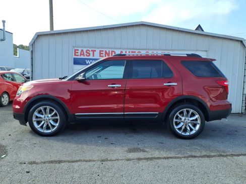Used 2013 Ford Explorer XLT AWD/4WD image 2