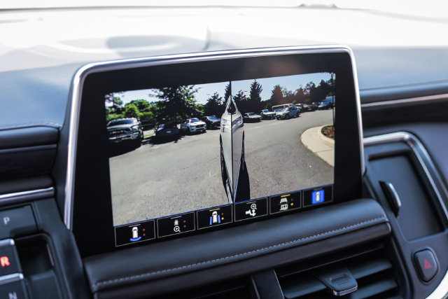 Used 2021 GMC Yukon SLT w/ SLT Premium Package AWD/4WD image 40