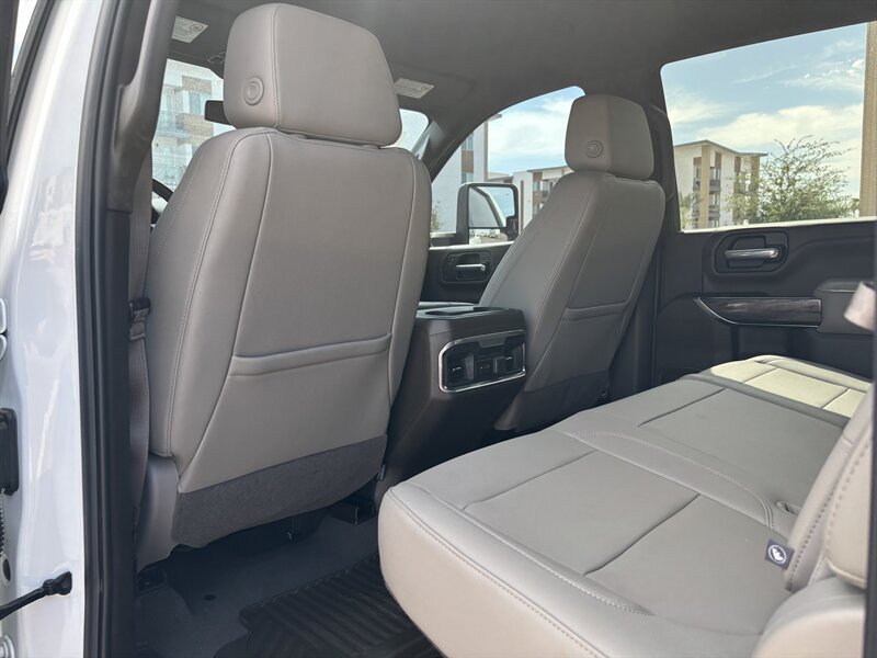 Used 2022 Chevrolet Silverado 2500 LTZ w/ LTZ Plus Package AWD/4WD image 40