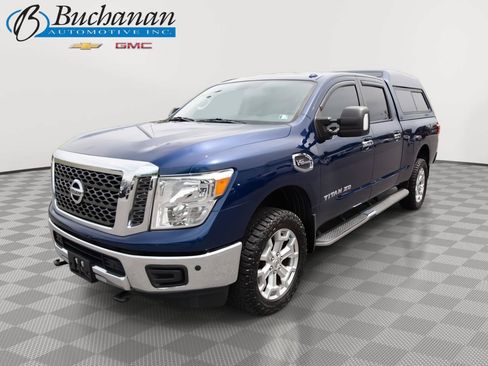 Used 2018 Nissan Titan SV w/ SV Convenience Package AWD/4WD image 1