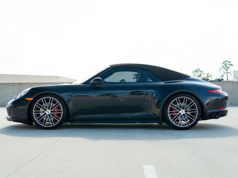 Used 2018 Porsche 911 Carrera 4S image 10