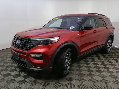 Used 2023 Ford Explorer ST-Line AWD/4WD image 5