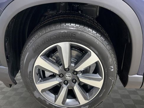 New 2025 Honda Pilot Touring image 11