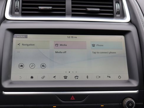 Used 2019 Jaguar E-PACE S image 34