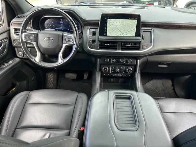 Used 2022 Chevrolet Tahoe Z71 w/ Luxury Package AWD/4WD image 16