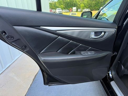 Used 2015 INFINITI Q50 Premium w/ All Weather Package AWD/4WD image 11