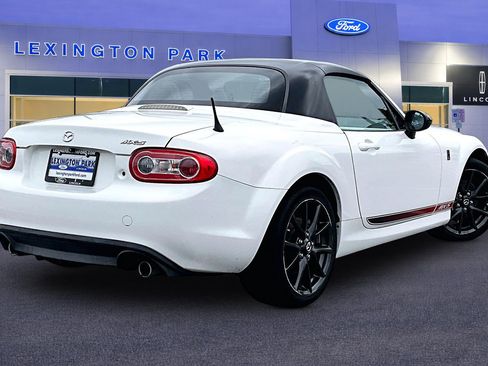 Used 2014 MAZDA MX-5 Miata Club RWD image 5