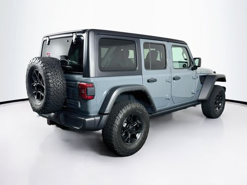 Used 2024 Jeep Wrangler Unlimited AWD/4WD image 9