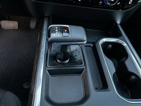 Used 2023 Chevrolet Silverado 1500 RST w/ Convenience Package II AWD/4WD image 19