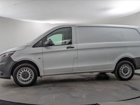 Used 2020 Mercedes-Benz Metris image 3