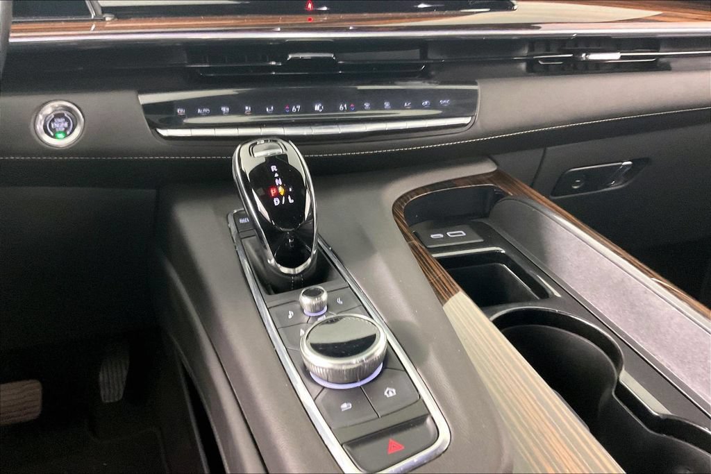Certified 2023 Cadillac Escalade Premium Luxury AWD/4WD image 8