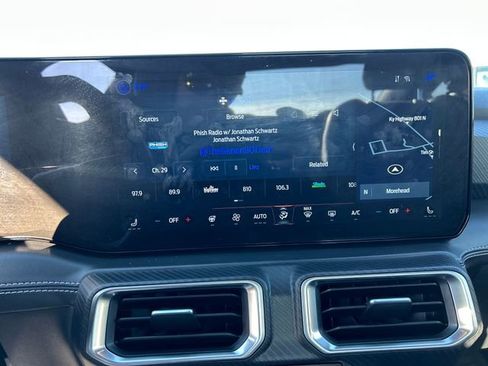 Used 2025 Ford Mustang GT Premium image 24