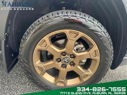 Used 2024 Toyota RAV4 AWD Hybrid image 29