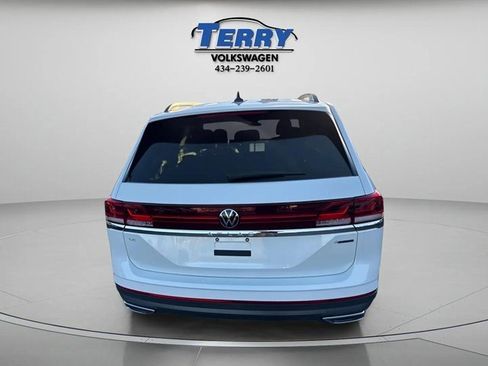 New 2026 Volkswagen Atlas SE image 3