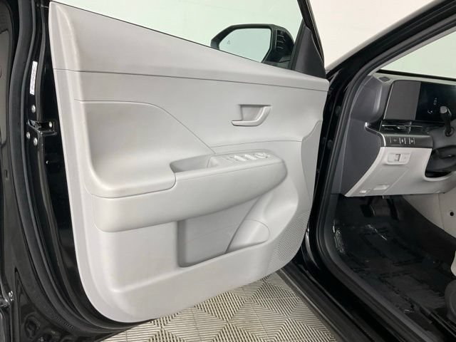 Used 2024 Hyundai Kona SEL FWD image 11