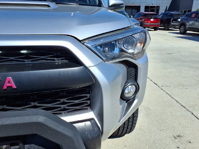 Used 2017 Toyota 4Runner TRD Off-Road Premium AWD/4WD image 16