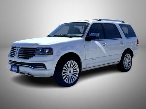 Used 2016 Lincoln Navigator Select AWD/4WD image 1