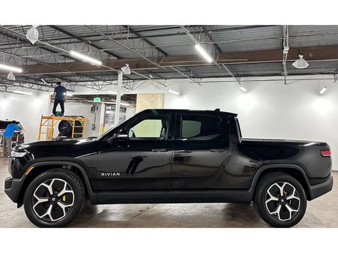Used 2022 Rivian R1T Adventure AWD/4WD image 8