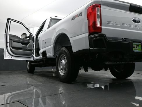 New 2026 Ford F250 XL w/ F-250 >10K GVWR Package AWD/4WD image 33