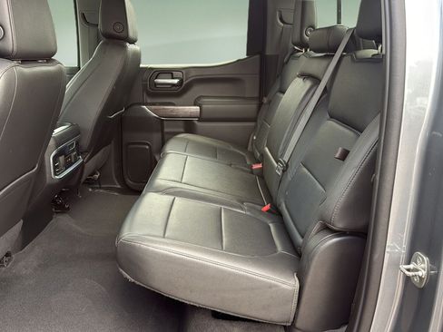 Used 2021 Chevrolet Silverado 1500 LTZ AWD/4WD image 16
