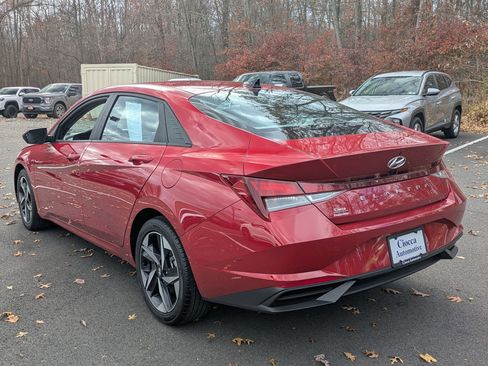 Certified 2023 Hyundai Elantra SEL w/ Convenience Package image 7