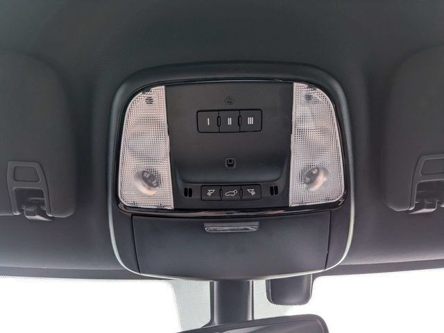 Used 2025 Dodge Durango GT RWD image 24