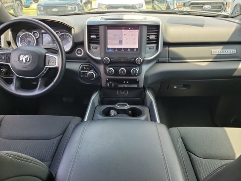 Used 2022 RAM 1500 Big Horn AWD/4WD image 11