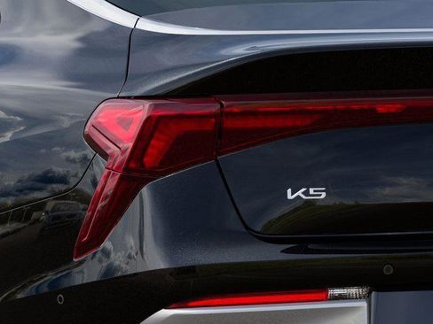 New 2026 Kia K5 EX image 9