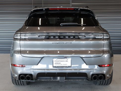 Certified 2025 Porsche Cayenne GTS AWD/4WD image 9