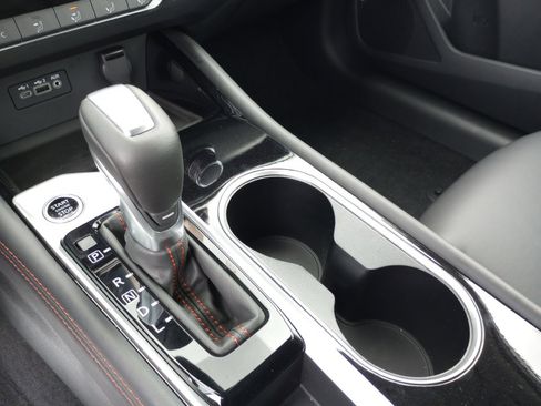 New 2025 Nissan Altima 2.5 SR image 19