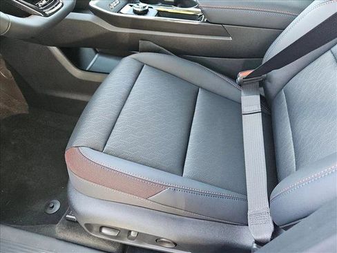 New 2026 Chevrolet Equinox RS image 4