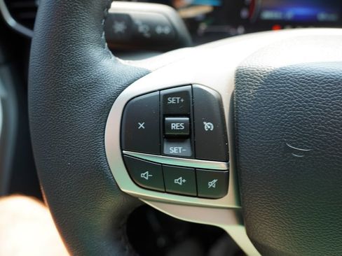 Certified 2024 Ford Explorer XLT w/ Equipment Group 202A AWD/4WD image 35