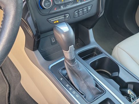 Used 2017 Ford Escape Titanium w/ Equipment Group 301A FWD image 28