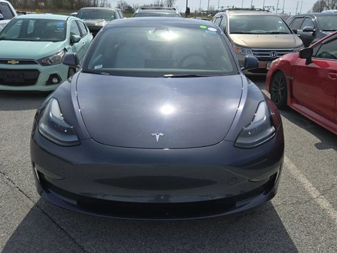Used 2021 Tesla Model 3 Standard Range Plus image 2