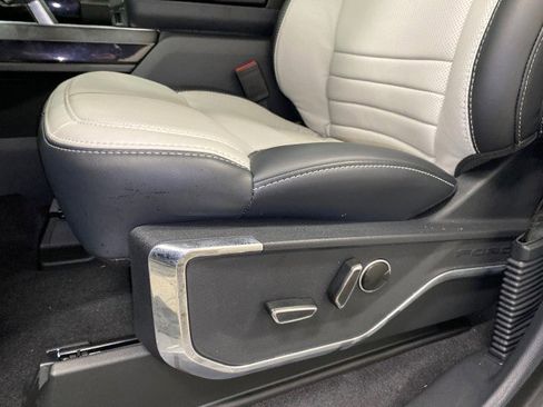 New 2023 Ford F150 Lightning Platinum image 26