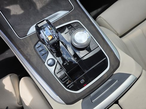 Used 2022 BMW X5 xDrive40i w/ Premium Package AWD/4WD image 24