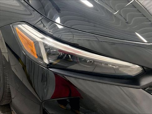 Used 2025 Honda Civic Sport image 32