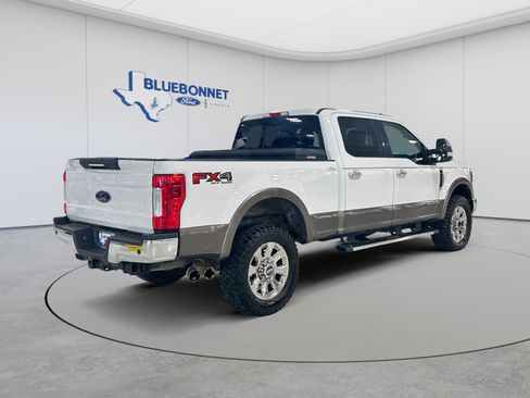 Used 2019 Ford F250 Lariat w/ Lariat Ultimate Package AWD/4WD image 5