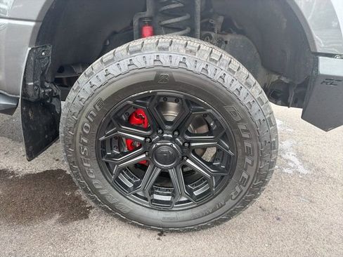 Used 2017 Ford F250 XLT w/ XLT Premium Package image 6