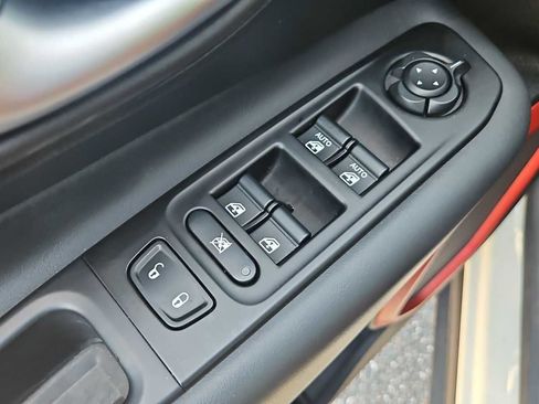 Used 2020 Jeep Renegade Trailhawk w/ Popular Equipment Group image 15