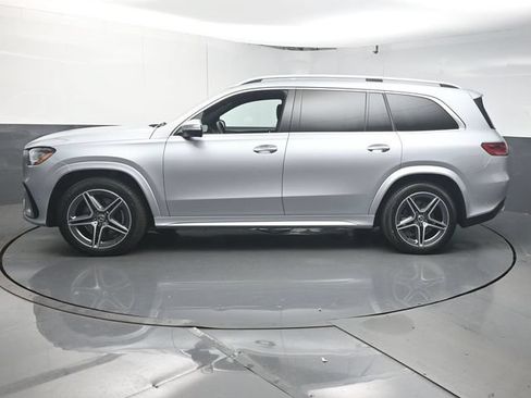 Certified 2025 Mercedes-Benz GLS 450 4MATIC w/ AMG Line Exterior image 5