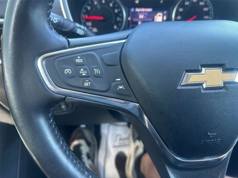 Used 2021 Chevrolet Equinox LT FWD image 25