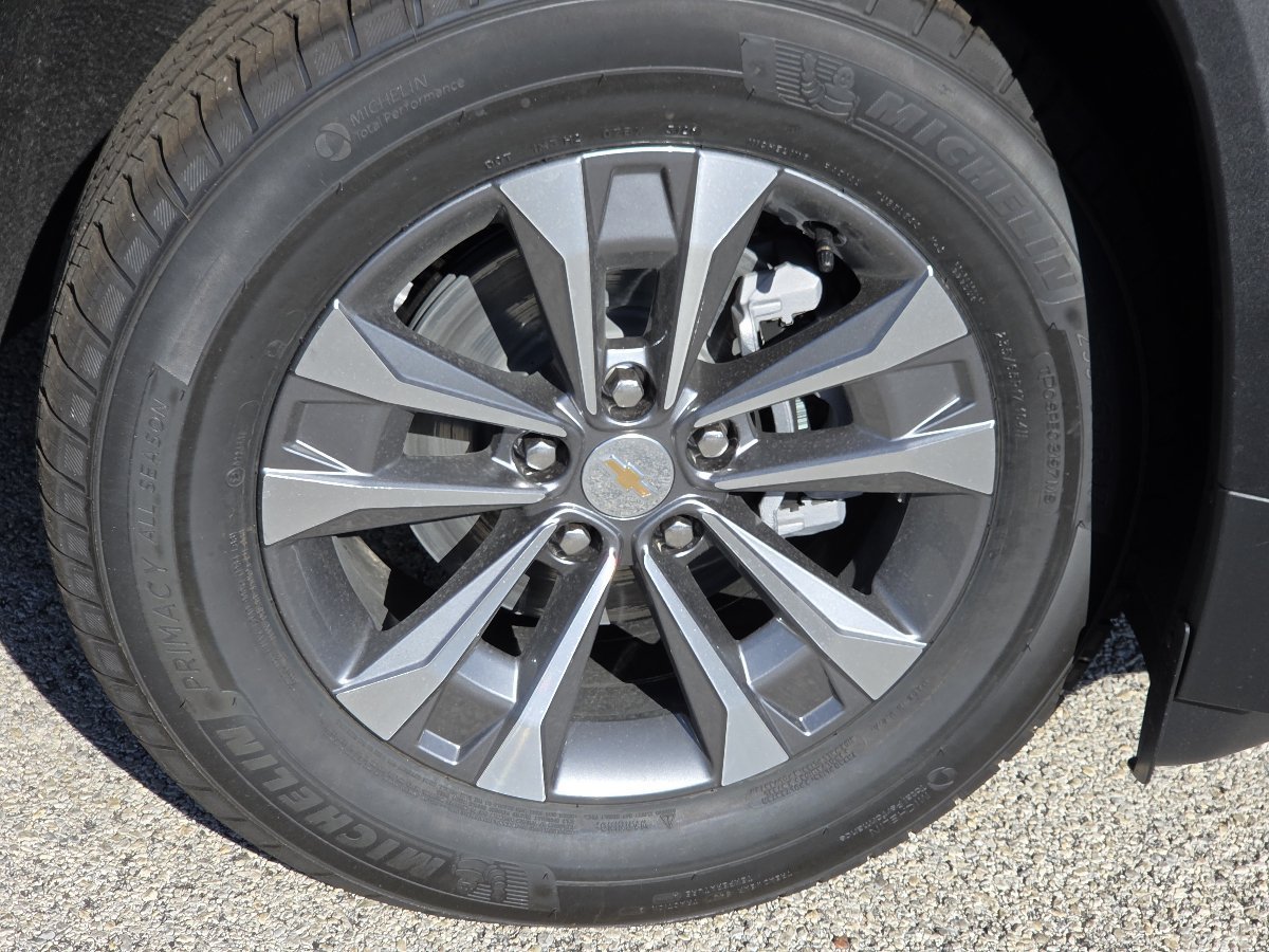 New 2027 Chevrolet Equinox LT w/ Convenience Package II AWD/4WD image 15